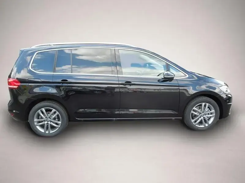 Neu VW Touran 150 PS (110 kW) 2026 Manufacturer Van / Kleinbus