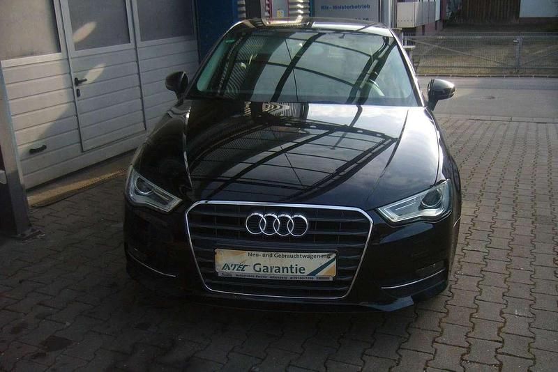 Second-hand Audi A3 105 CP (77 kW) 2011 Negru Hatchback