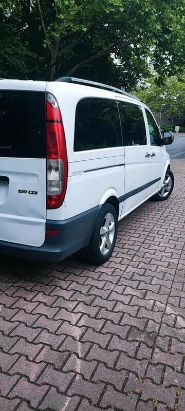Weiß Gebraucht 2008 Mercedes Vito Van / Kleinbus | 8.550 € (Etwas zu teuer) - Bild 1/4