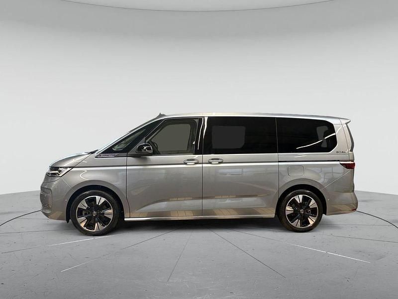 Neu VW Multivan Goal 150 PS (110 kW) 2026 Silber Van