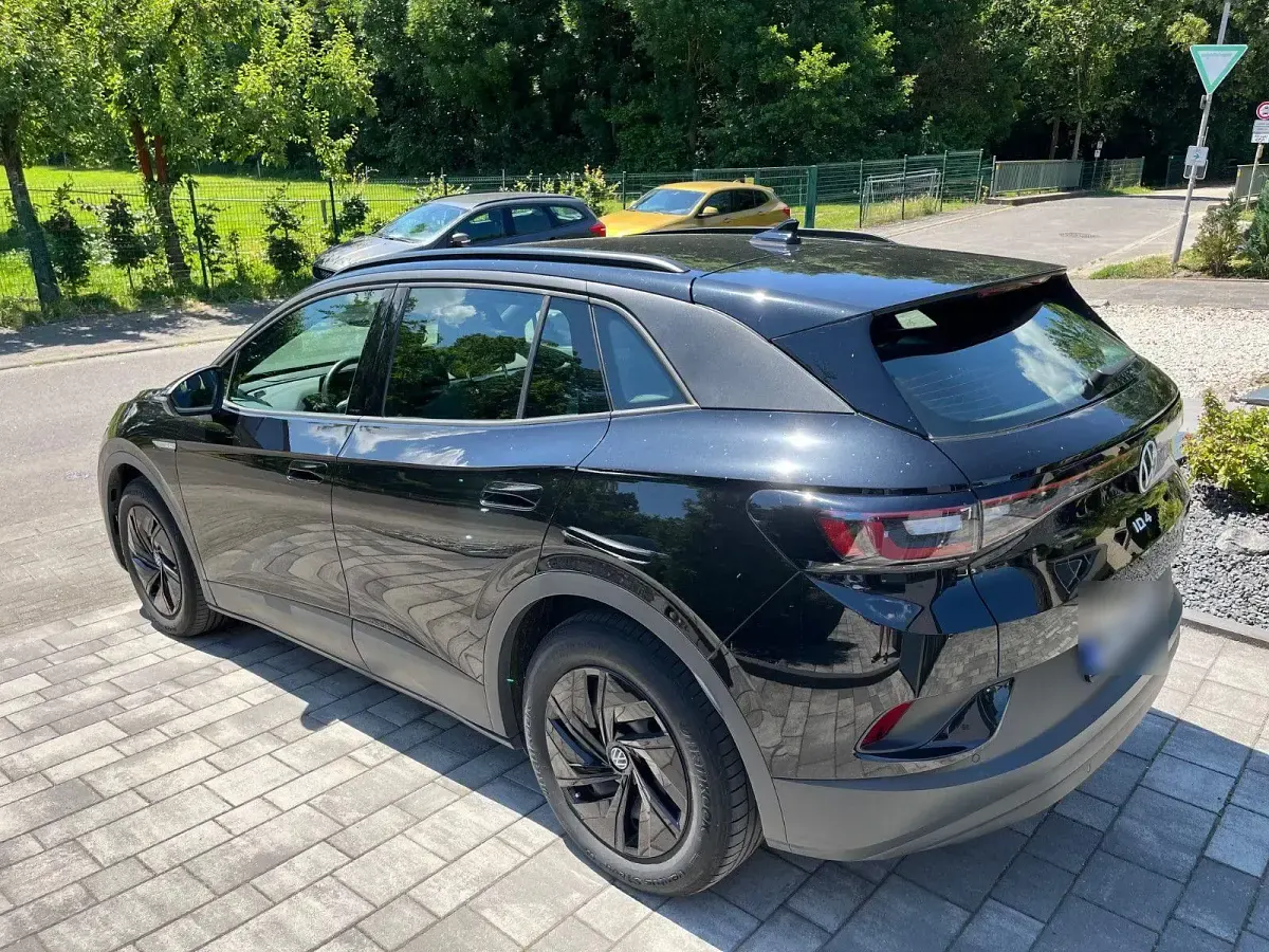 Gebraucht VW ID.4 Pure 108 kW (148 PS) 2022 Schwarz SUV