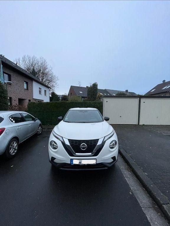 Weiß Gebraucht 2022 Nissan Juke Visia SUV | 13.980 € (Guter Preis) - Bild 1/4