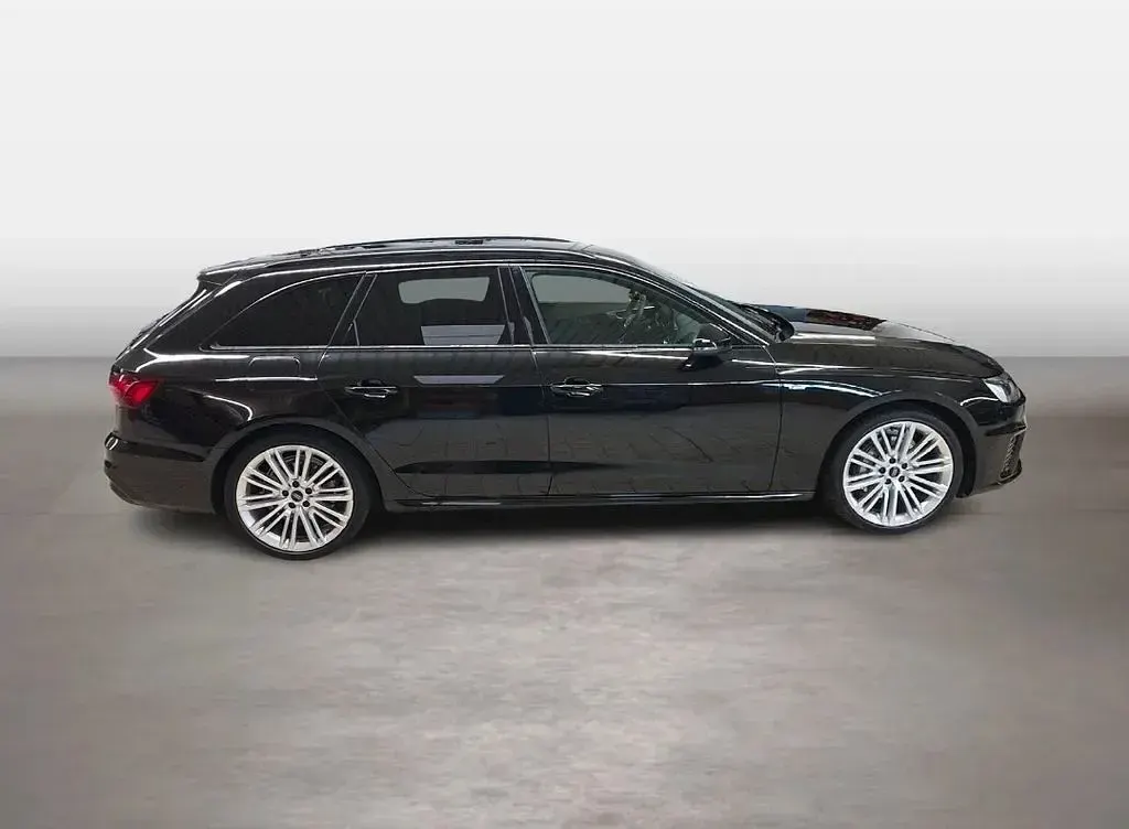 Gebraucht Audi A4 Competition 204 PS (150 kW) 2023 Mythosschwarz metallic Kombi