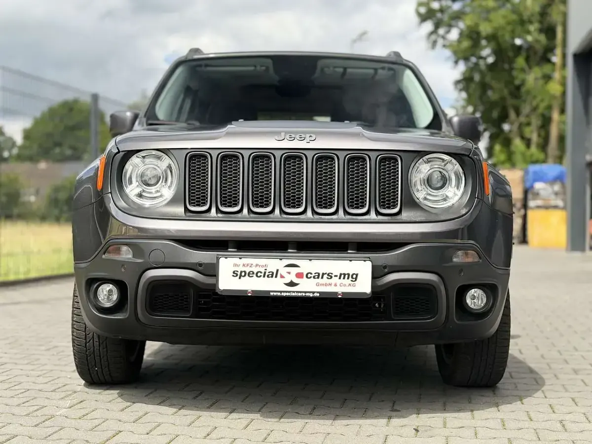 Gebraucht Jeep Renegade Trailhawk 170 PS (125 kW) 2017 Grau SUV