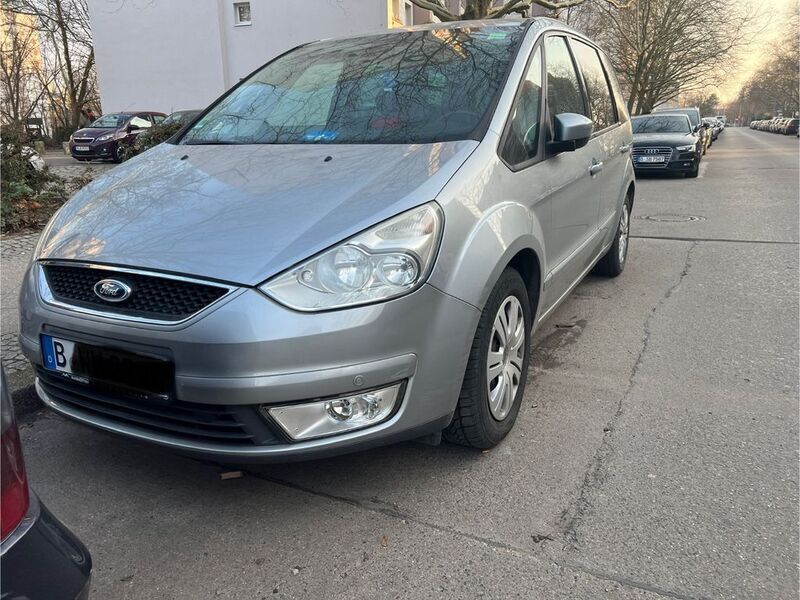 Silber Gebraucht 2006 Ford Galaxy Ghia Van / Kleinbus | 2.600 € (Superpreis) - Bild 1/4
