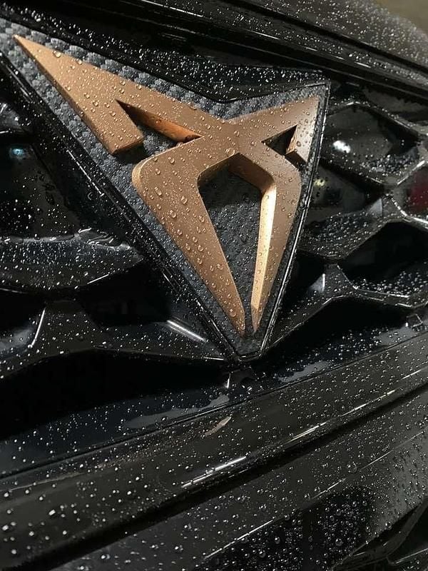 Schwarz Gebraucht 2019 Cupra Ateca SUV | 27.100 € (Fairer Preis) - Bild 1/4