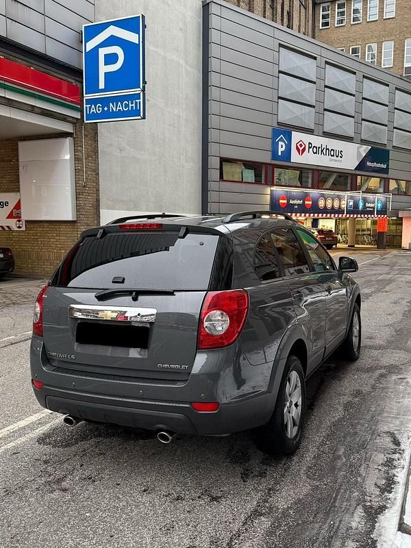 Gebraucht Chevrolet Captiva LS 136 PS (100 kW) 2010 Grau SUV
