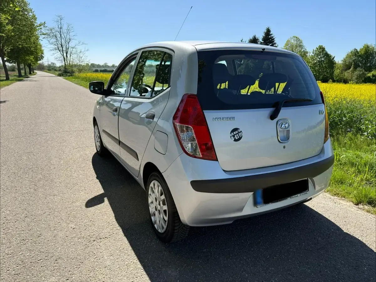 Gebraucht Hyundai i10 Classic 67 PS (49 kW) 2009 Silber Kleinwagen
