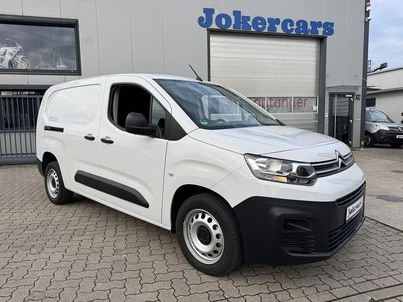 Lackierung weiss icy/deckende Gebraucht 2024 Citroën Berlingo Van / Kleinbus | 17.990 € (Guter Preis) - Bild 1/4