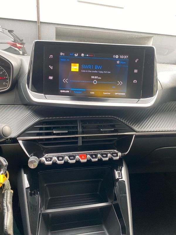 Gebraucht Peugeot 208 Active 75 PS (55 kW) 2023 Weiß Kleinwagen