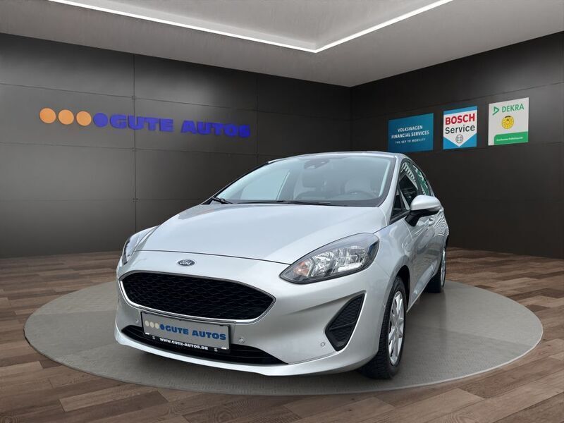 Moondust silver (metallic) Gebraucht 2021 Ford Fiesta Cool & Connect Kleinwagen | 12.890 € (Fairer Preis) - Bild 1/4