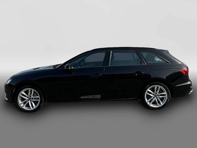 Gebraucht Audi A4 Ambiente 204 PS (150 kW) 2023 Schwarz Kombi