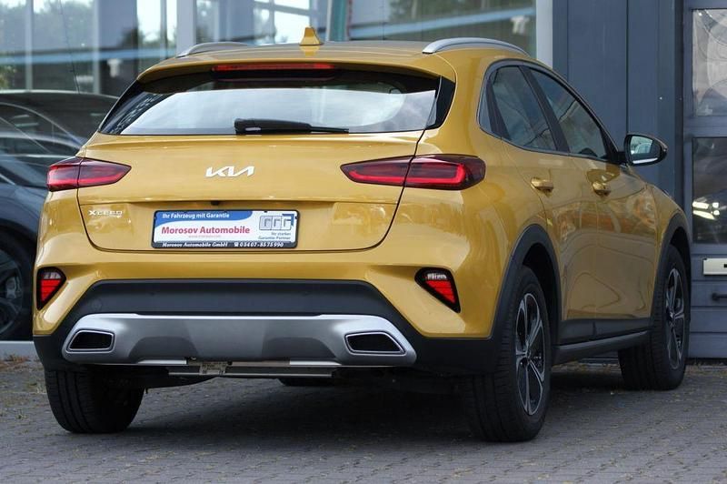 Gebraucht Kia XCeed Vision 141 PS (103 kW) 2022 Gelb SUV