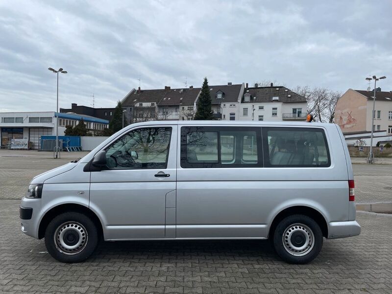 Gebraucht VW T5 140 PS (102 kW) 2013 Silber Van