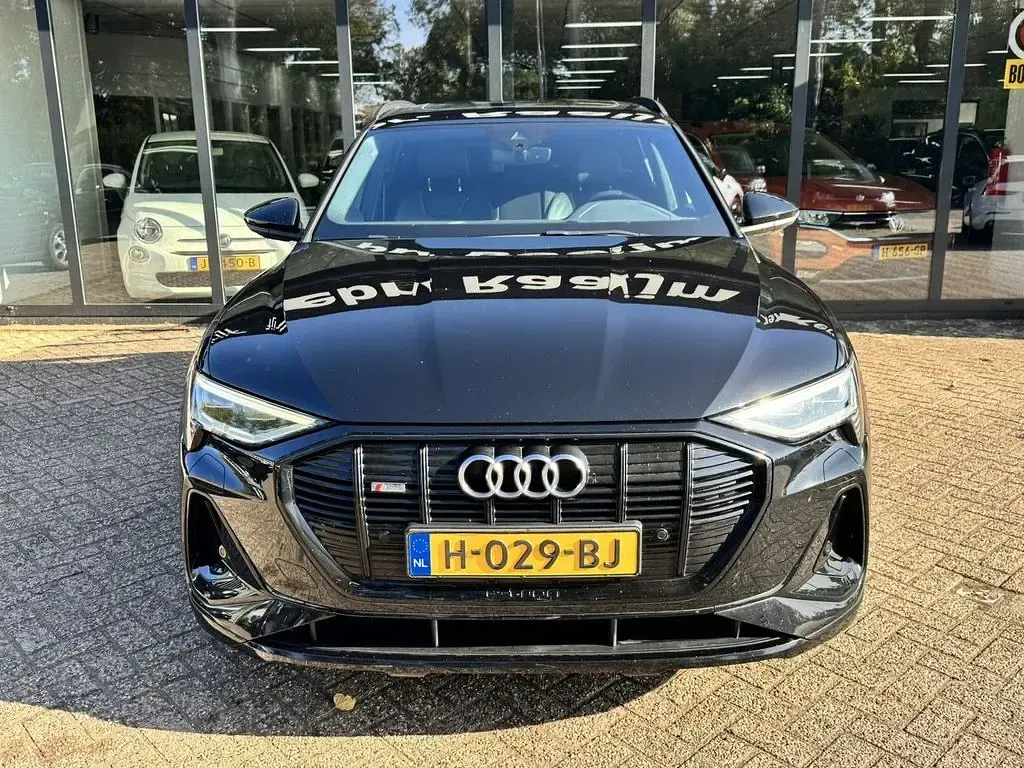 Gebraucht Audi e-tron Sport 230 kW (313 PS) 2019 Schwarz SUV