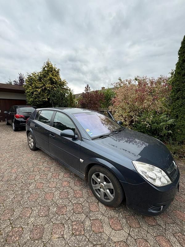 Grau Gebraucht 2007 Opel Signum Kombi | 2.500 € (Fairer Preis) - Bild 1/4