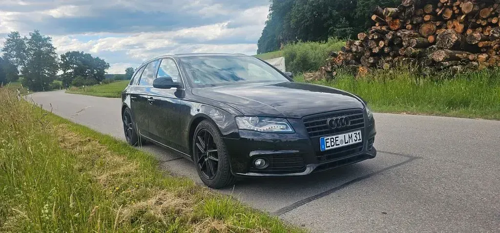 Gebraucht Audi A4 Ambiente 160 PS (117 kW) 2009 Schwarz Kombi