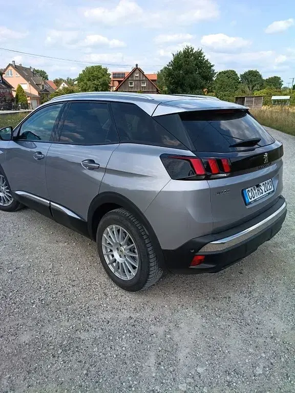 Gebraucht Peugeot 3008 Allure 131 PS (96 kW) 2019 Grau SUV