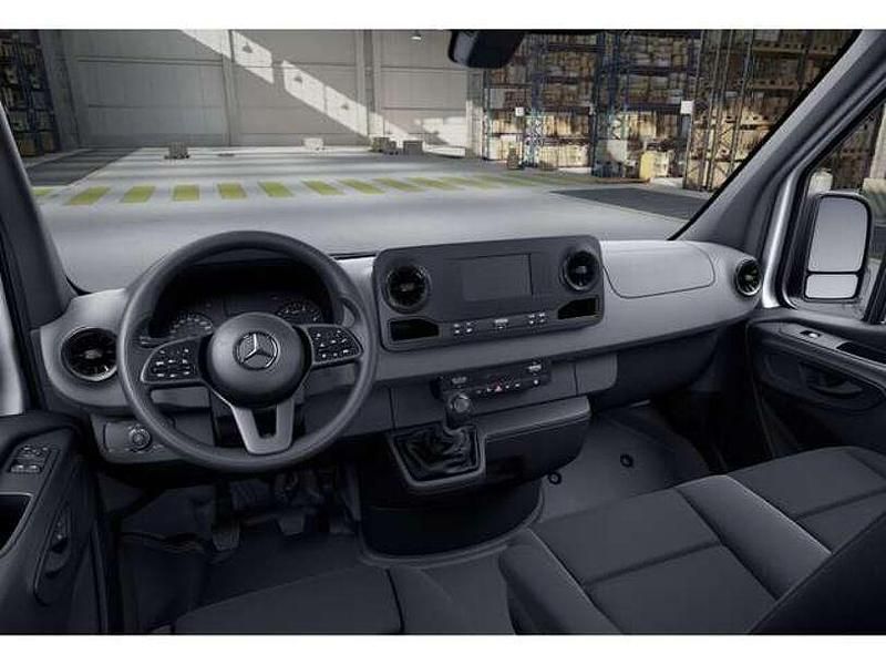 Gebraucht Mercedes Sprinter 170 PS (125 kW) 2023 Arktikweiß Van