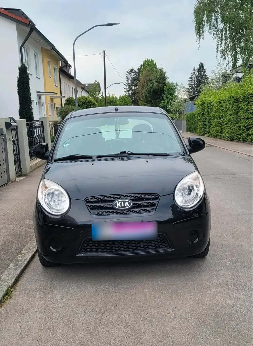 Käytetty Kia Picanto 65 HP (47 kW) 2009 Musta Viistoperä