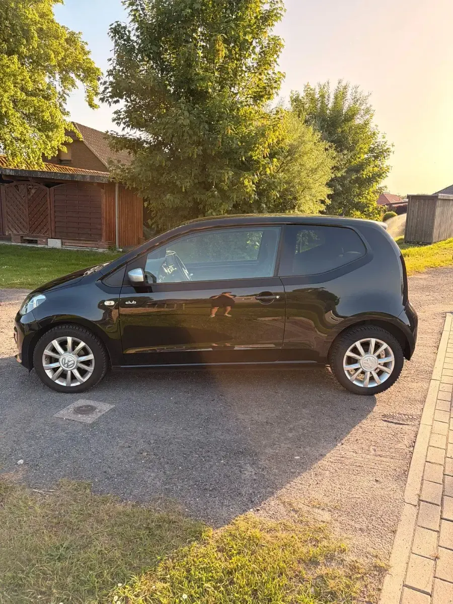 Gebraucht VW up! move up! 75 PS (55 kW) 2015 Kleinwagen