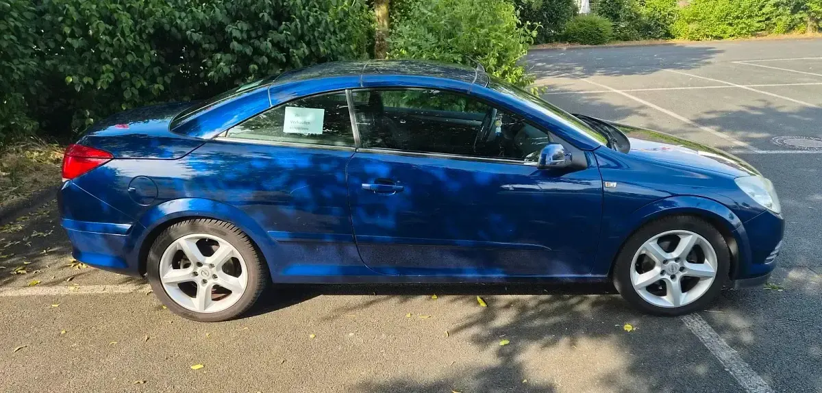 Gebraucht Opel Astra 140 PS (102 kW) 2006 Blau Cabrio