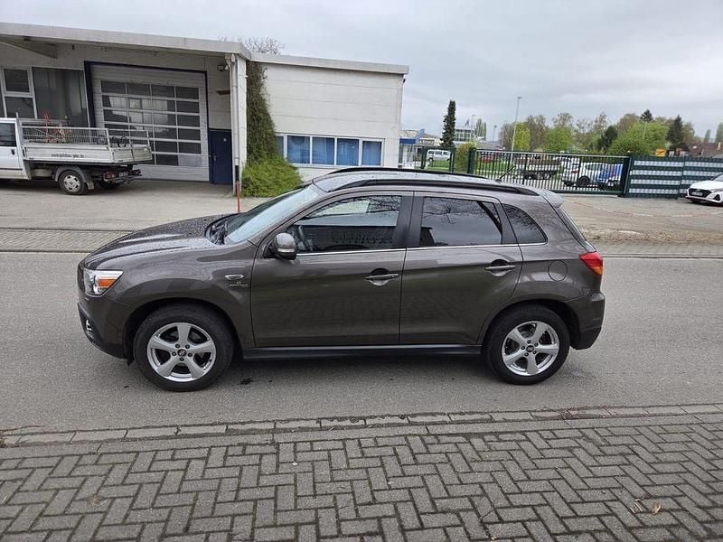 Gebraucht Mitsubishi ASX Intense 150 PS (110 kW) 2011 Braun SUV