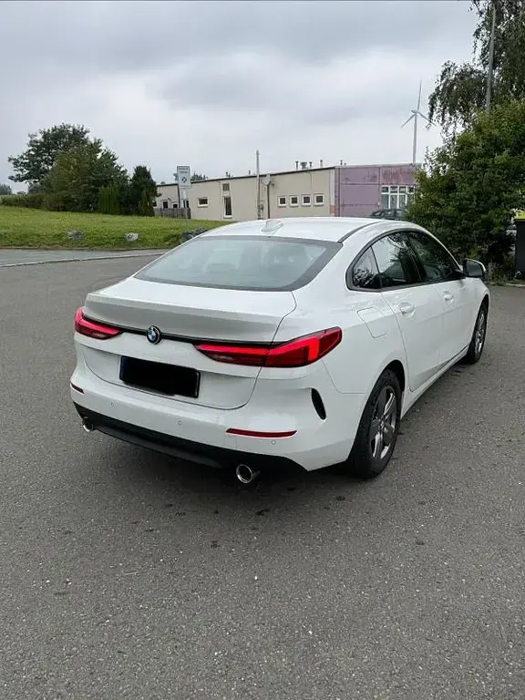 Gebraucht BMW 218 Gran Coupé 150 PS (110 kW) 2022 Weiß Coupé