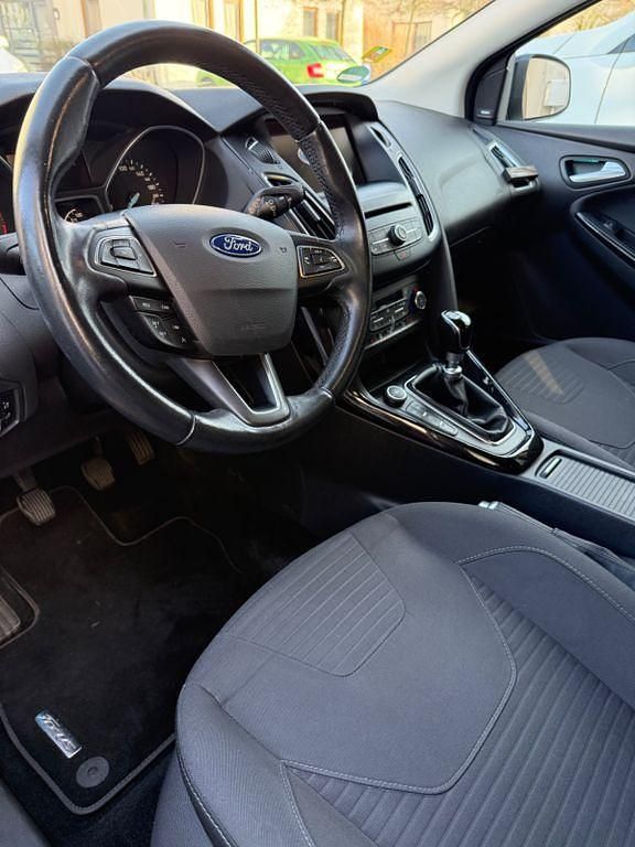 Używany Ford Focus Titanium 150 KM (110 kW) 2018 Czarny Sedan/Limuzyna