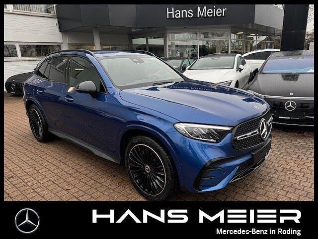 Blau Gebraucht 2024 Mercedes GLC220 AMG SUV | 53.390 € (Fairer Preis) - Bild 1/4