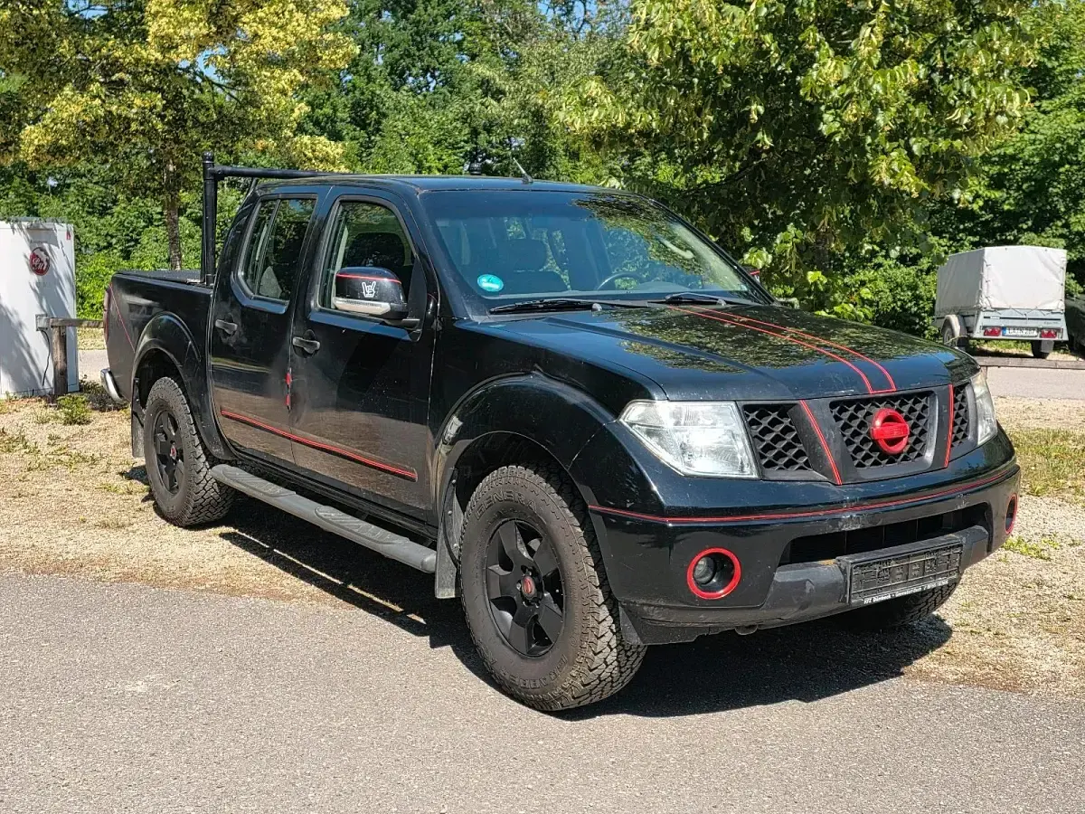 Gebraucht Nissan Navara 171 PS (125 kW) 2007 Schwarz Pickup