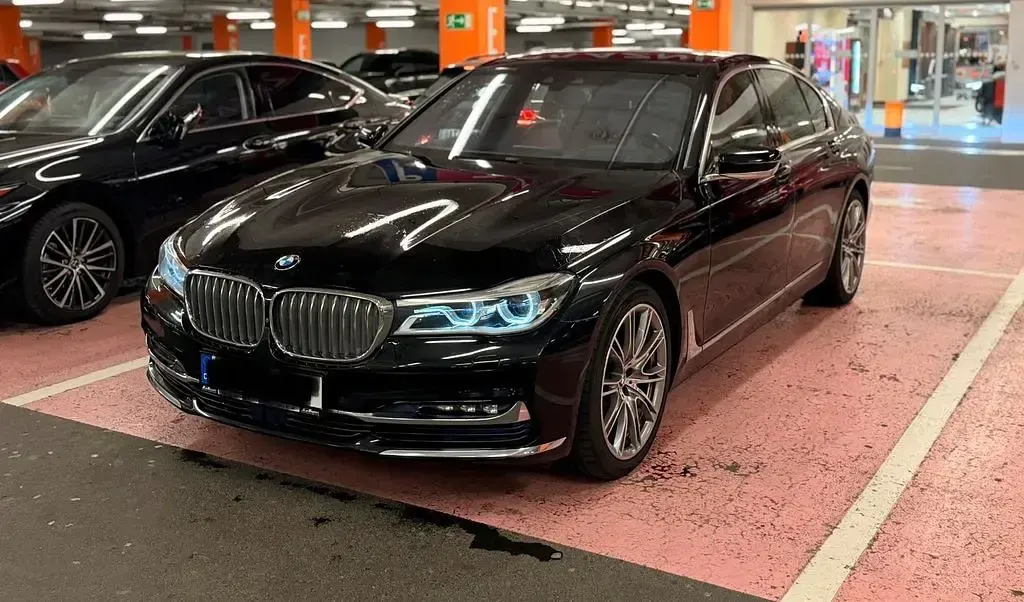 Gebraucht BMW 730 258 PS (189 kW) 2015 Schwarz Limousine