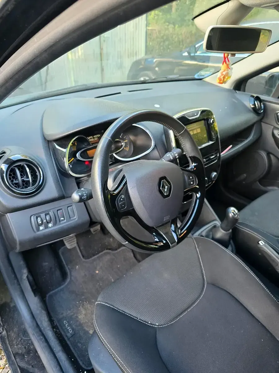 Gebraucht Renault Clio 75 PS (55 kW) 2014 Schwarz Kleinwagen
