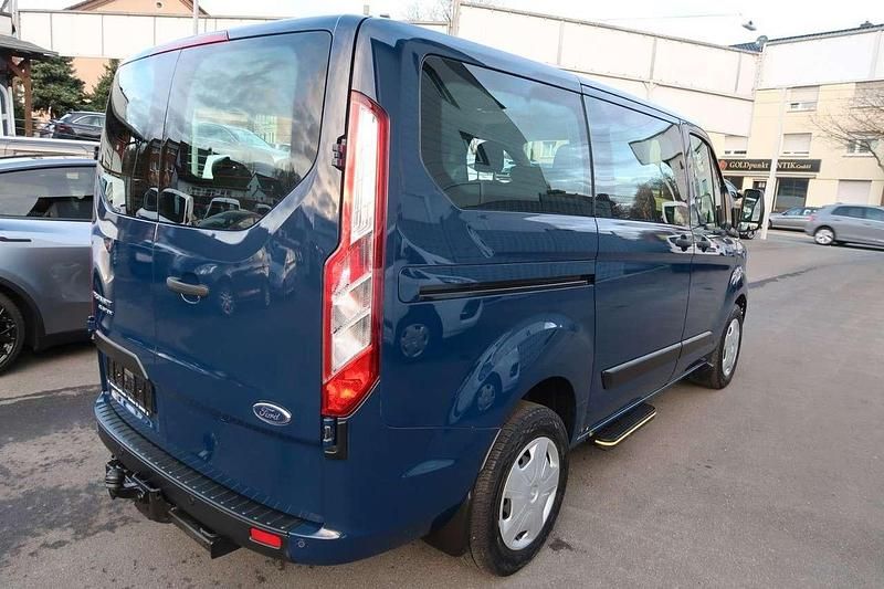 Gebraucht Ford Tourneo 131 PS (96 kW) 2021 Blazer blue Van / Kleinbus