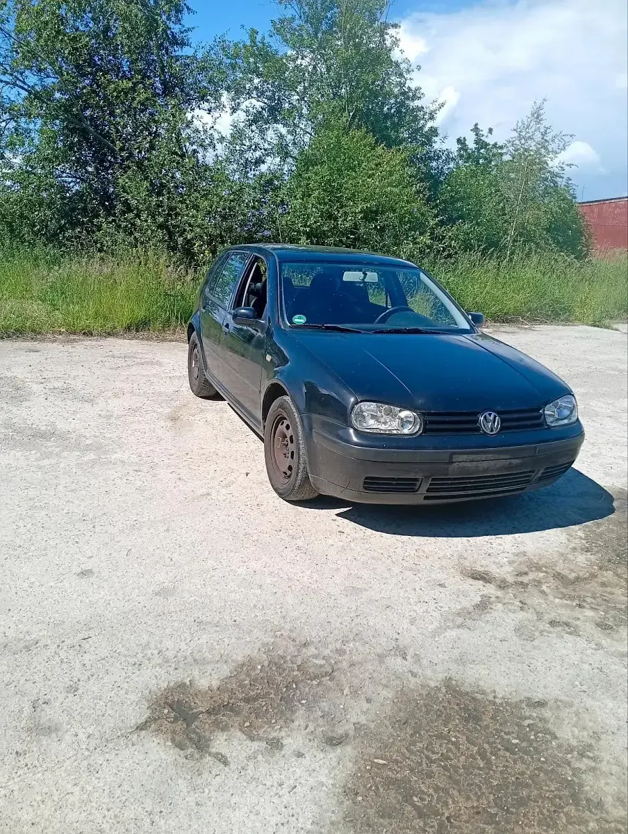 Gebraucht VW Golf IV 2002 Schwarz Limousine