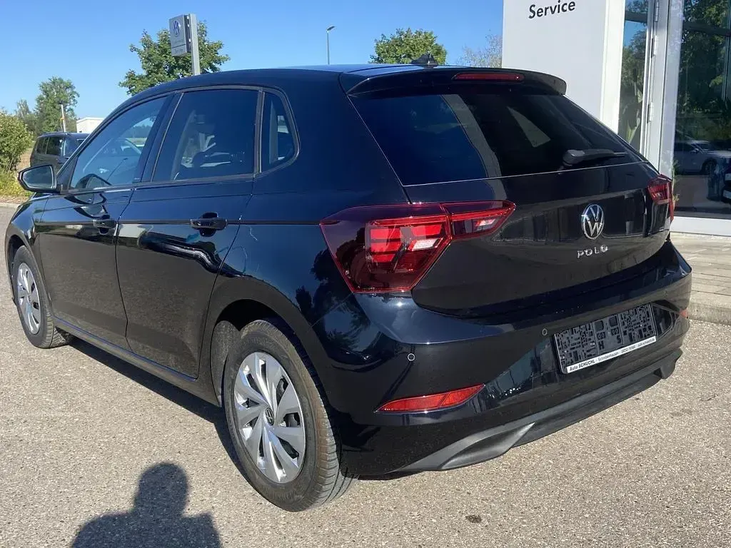Gebraucht VW Polo Active 95 PS (69 kW) 2023 Schwarz Kleinwagen