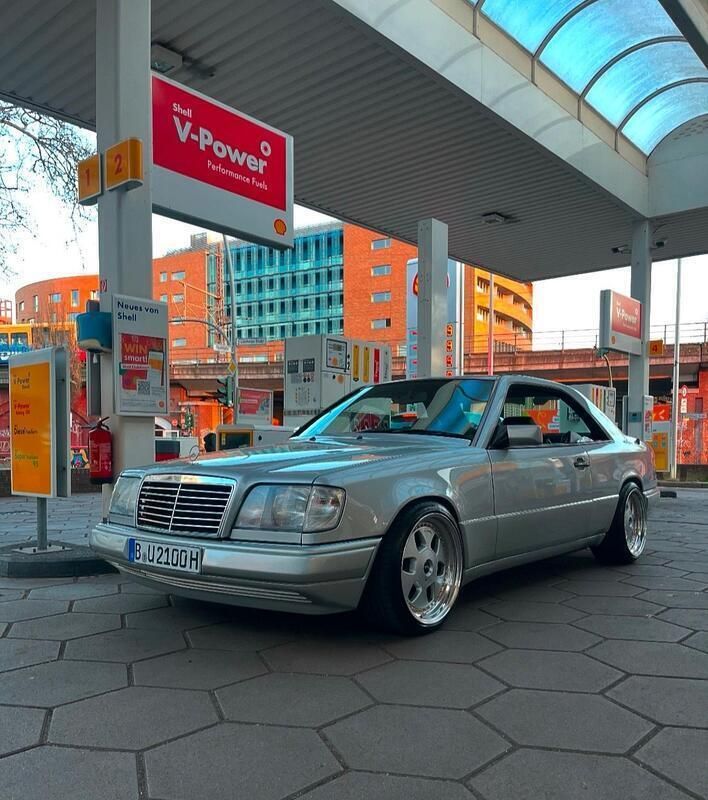 Silber Gebraucht 1993 Mercedes E320 AMG Coupé | 18.200 € - Bild 1/4