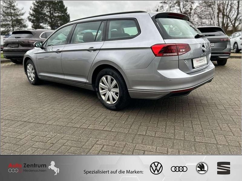 Gebraucht VW Passat Conceptline 150 PS (110 kW) 2022 Silber Kombi