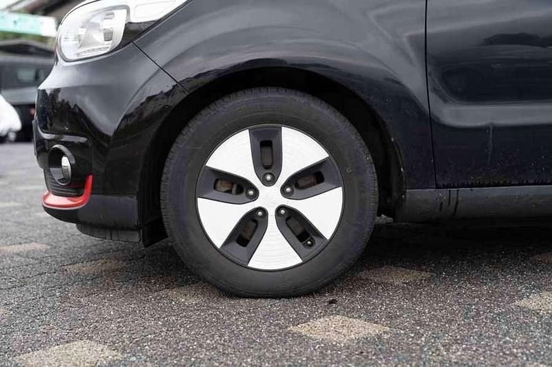 Gebraucht Kia Soul EV Play 80 kW (110 PS) 2017 (abr) cassisschwarz (dach:rot) SUV