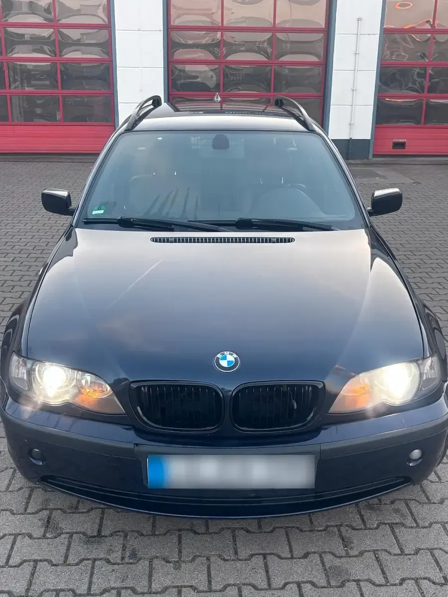 Gebraucht BMW 330 280 PS (205 kW) 2005 Blau Kombi