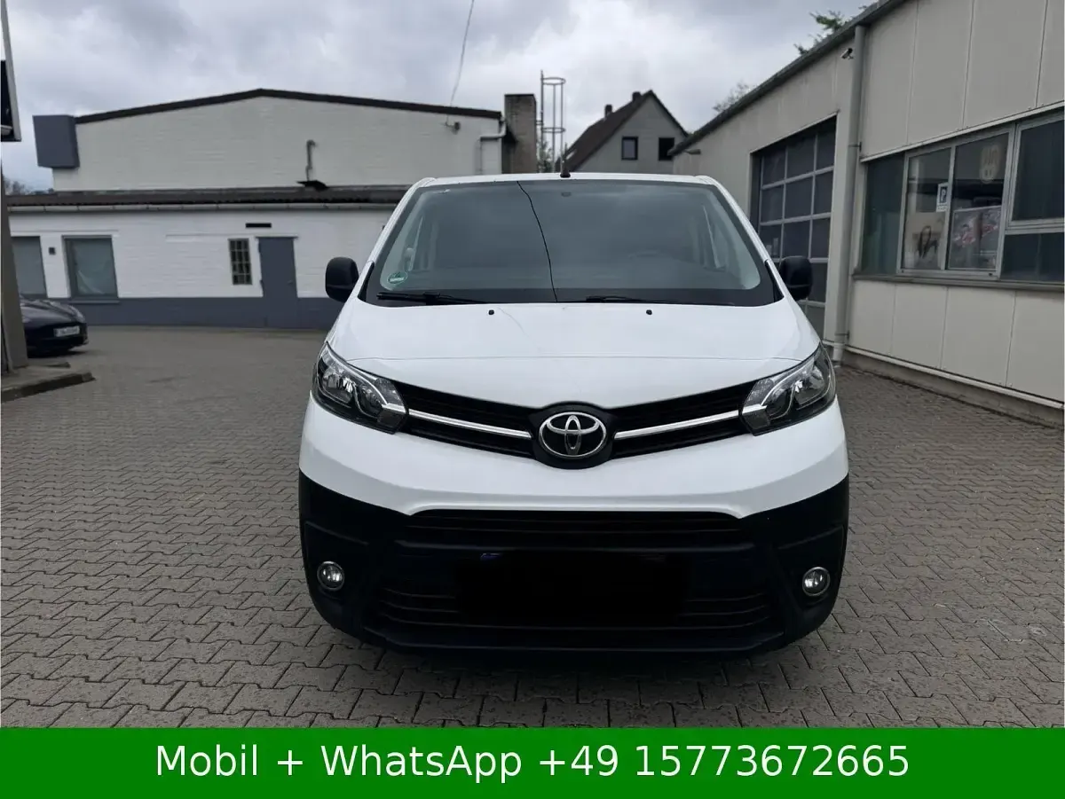 Gebraucht Toyota Proace Verso 120 PS (88 kW) 2017 Weiß Kombi