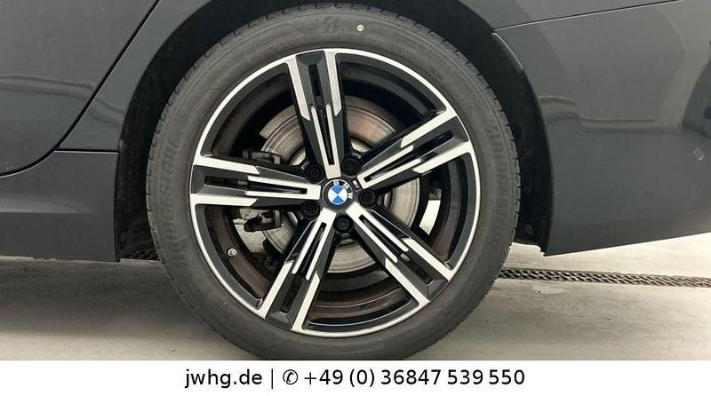 Gebraucht BMW 330 Shadowline 245 PS (180 kW) 2024 Schwarz Limousine