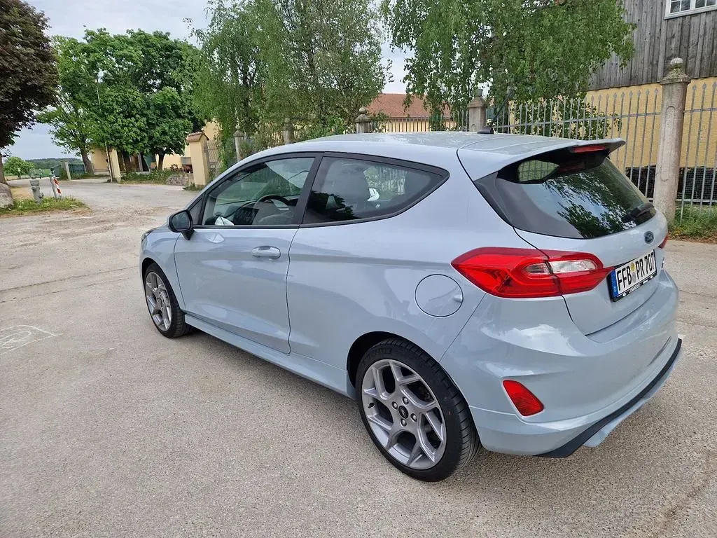 Gebraucht Ford Fiesta ST 200 PS (147 kW) 2019 Grau Kleinwagen
