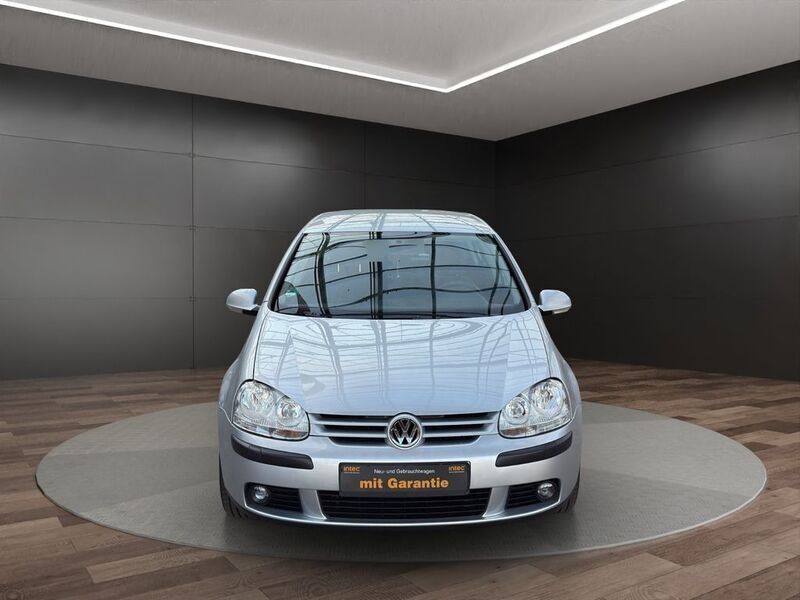 Silber Gebraucht 2005 VW Golf V Trendline Limousine | 3.499 € (Fairer Preis) - Bild 1/4