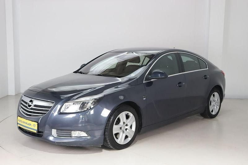 Blau Gebraucht 2010 Opel Insignia OPC Limousine | 4.690 € (Superpreis) - Bild 1/4