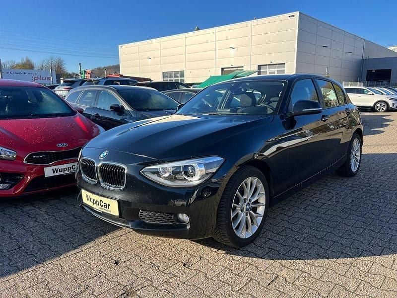 Gebraucht BMW 118 143 PS (105 kW) 2014 Schwarz Kleinwagen
