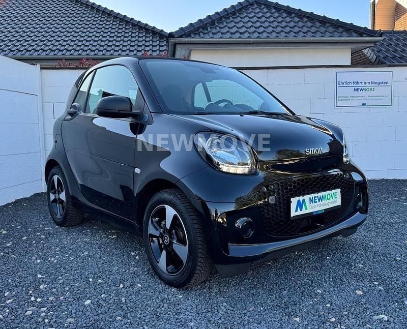 Gebraucht Smart ForTwo Coupé 60 kW (82 PS) 2021 Schwarz Kleinwagen