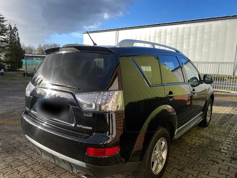 Gebraucht Mitsubishi Outlander 170 PS (125 kW) 2009 Schwarz SUV