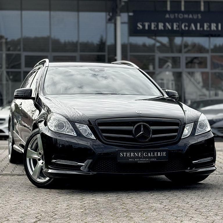 Gebraucht Mercedes E200 184 PS (135 kW) 2013 Schwarz Limousine