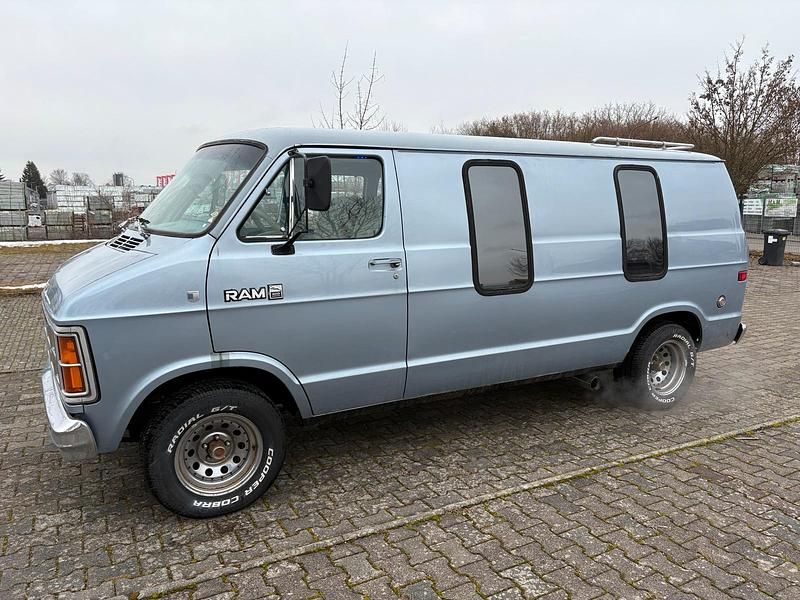Gebraucht Dodge Ram 120 PS (88 kW) 1981 Blau Pickup